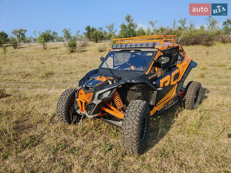 Квадроцикл  утилитарный BRP Maverick X3 2020 в Запорожье