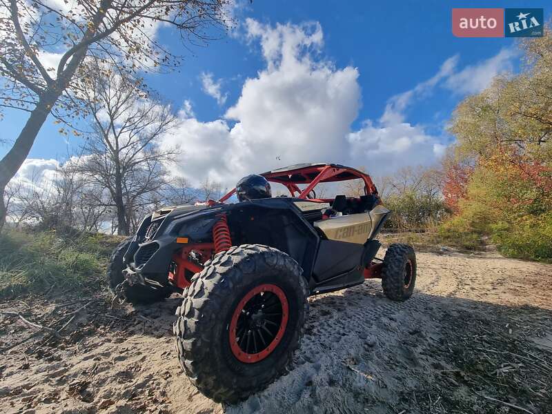 Квадроцикл утилітарний BRP Maverick X3 2017 в Києві