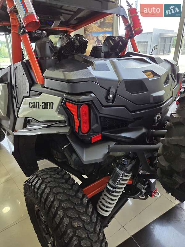 Мотовездеход BRP Maverick 2021 в Львове