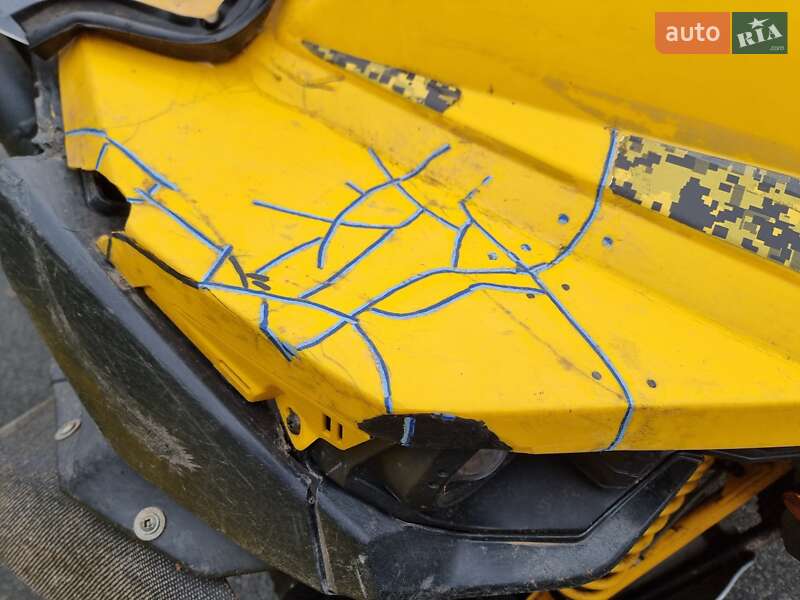 Квадроцикл  утилитарный BRP Maverick 2013 в Киеве