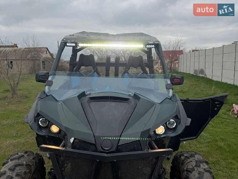 Мотовездеход BRP Maverick 2014 в Николаеве
