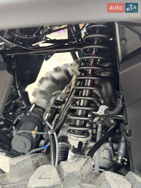 Квадроцикл  утилитарный BRP Outlander 2024 в Киеве