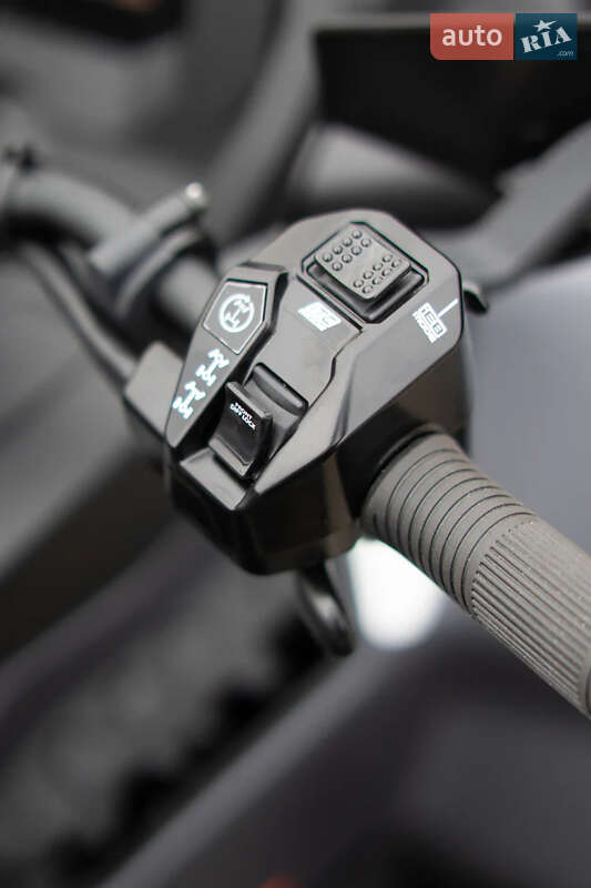 Квадроцикл утилітарний BRP Outlander 2025 в Чернівцях