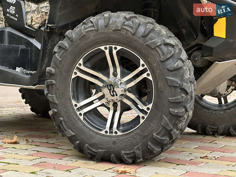 Квадроцикл  утилитарный BRP Outlander 2014 в Ужгороде