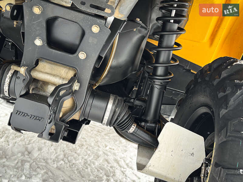 Квадроцикл  утилитарный BRP Outlander 2016 в Ужгороде