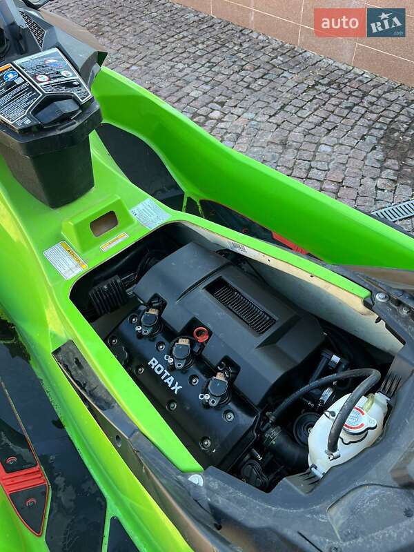 Гидроцикл спортивный BRP RXP-X 2020 в Кривом Роге фото 14 Гидроцикл спортивный BRP RXP-X 2020 в Кривом Роге