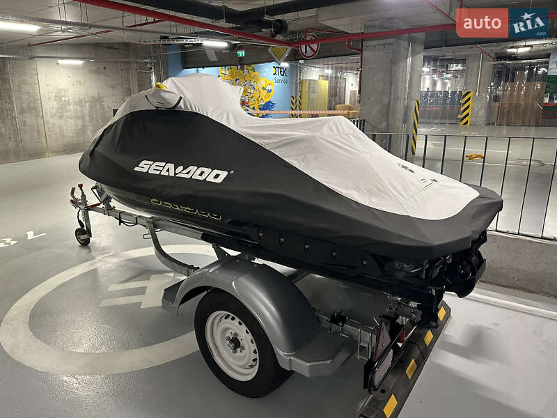 Гидроцикл спортивный BRP RXP 2012 в Киеве