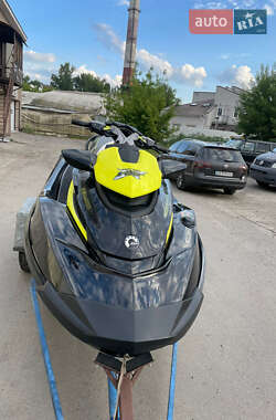 Гидроцикл спортивный BRP RXT-X 2013 в 