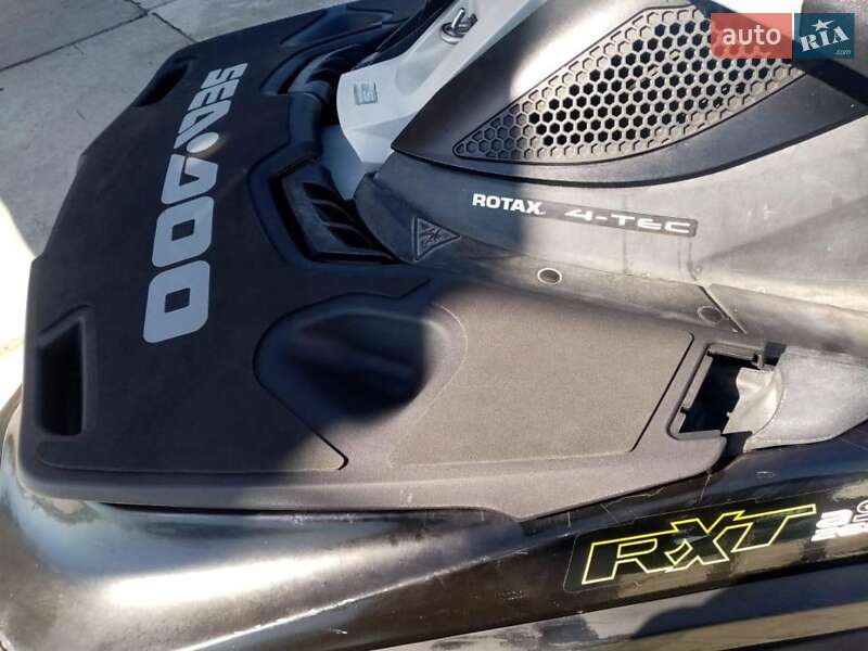 Гидроцикл спортивный BRP RXT-X 2013 в Киеве