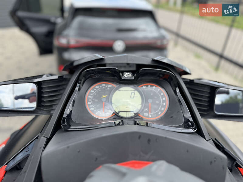 Гидроцикл спортивный BRP RXT 2017 в Белой Церкви фото 19 Гидроцикл спортивный BRP RXT 2017 в Белой Церкви