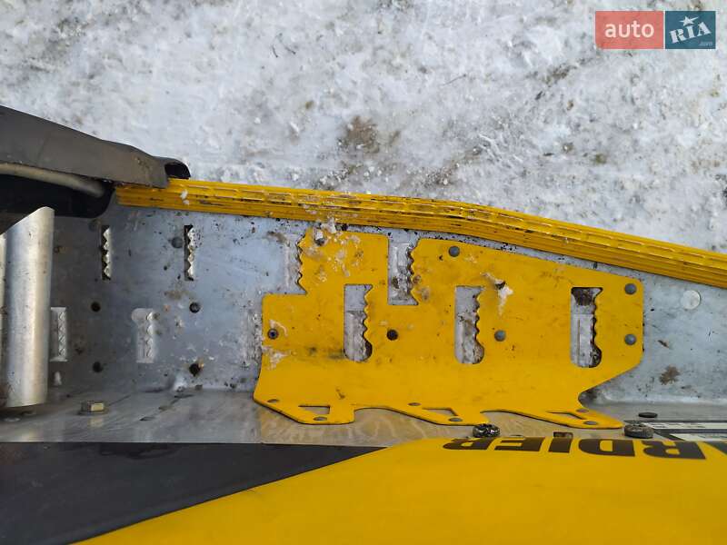 Снігоходи для полювання та рибалки BRP Ski-Doo 2003 в Коломиї фото 4 Снігоходи для полювання та рибалки BRP Ski-Doo 2003 в Коломиї