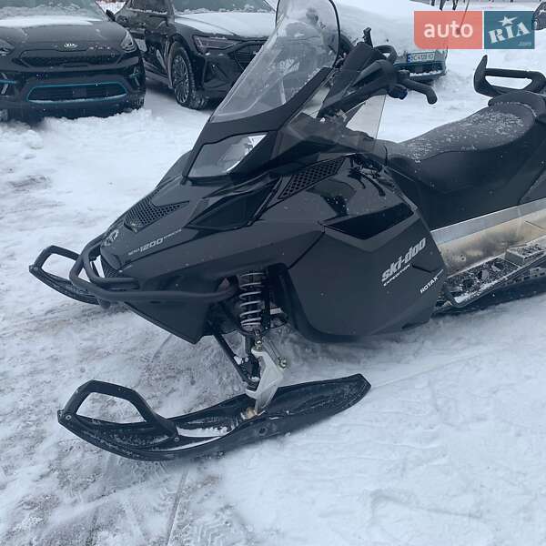 Снегоходы для охоты и рыбалки BRP Ski-Doo 2011 в Дрогобыче