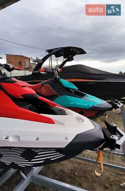 Гидроцикл туристический BRP Spark 2024 в 