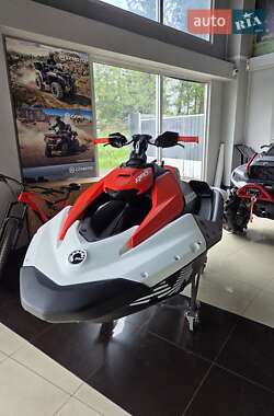 Гідроцикл туристичний BRP Spark 2025 в 