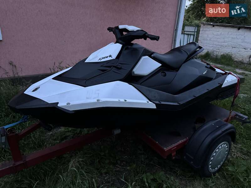 Гідроцикл спортивний BRP Spark 2017 в Житомирі