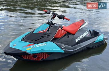 Гидроцикл спортивный BRP Spark 2017 в 