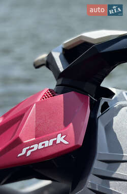 Гідроцикл спортивний BRP Spark 2017 в 