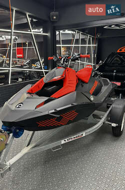 Гидроцикл спортивный BRP Spark 2022 в 