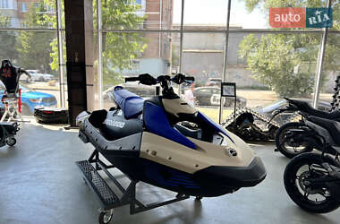 Гідроцикл спортивний BRP Spark 2025 в 
