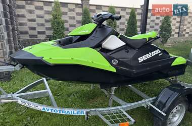 Гидроцикл спортивный BRP Spark 2017 в 