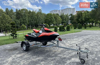 Гідроцикл спортивний BRP Spark 2017 в 