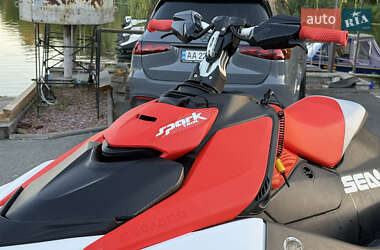 Гідроцикл спортивний BRP Spark 2025 в 