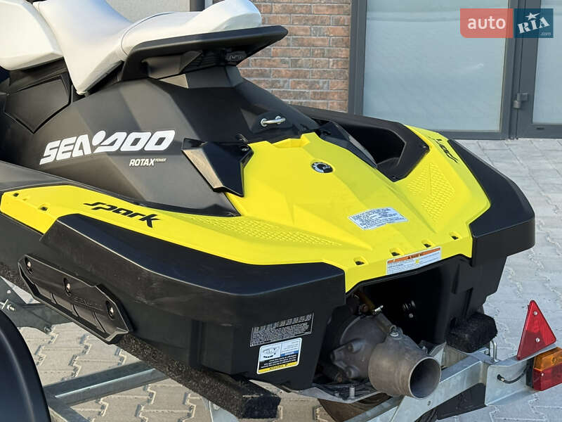 Гидроцикл спортивный BRP Spark 2016 в Тернополе