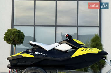 Гидроцикл спортивный BRP Spark 2016 в 
