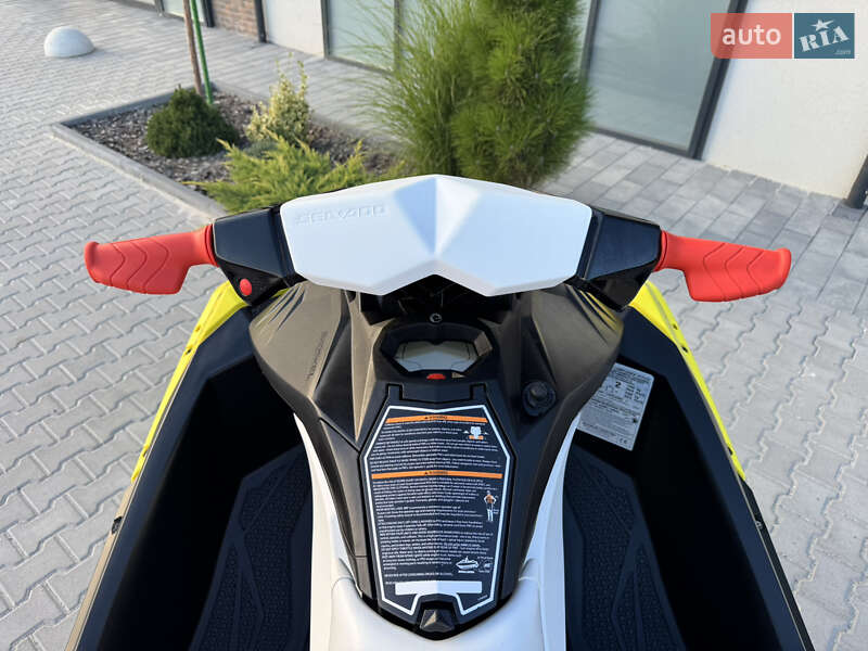 Гидроцикл спортивный BRP Spark 2016 в Тернополе