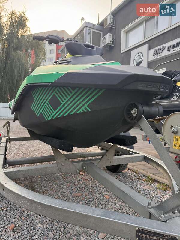 Гідроцикл туристичний BRP Spark 2019 в Харкові фото 2 Гідроцикл туристичний BRP Spark 2019 в Харкові