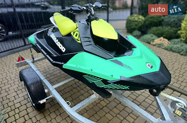 Гидроцикл спортивный BRP Spark 2020 в Виннице