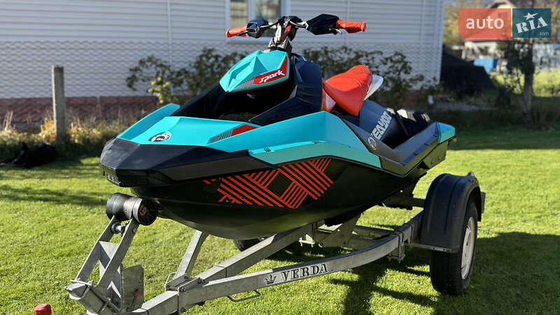 BRP Spark 2017