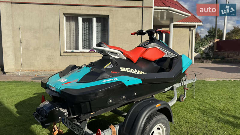 Гідроцикл спортивний BRP Spark 2017 в Житомирі фото 7 Гідроцикл спортивний BRP Spark 2017 в Житомирі