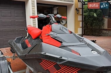 Гидроцикл спортивный BRP Spark 2022 в Кропивницком