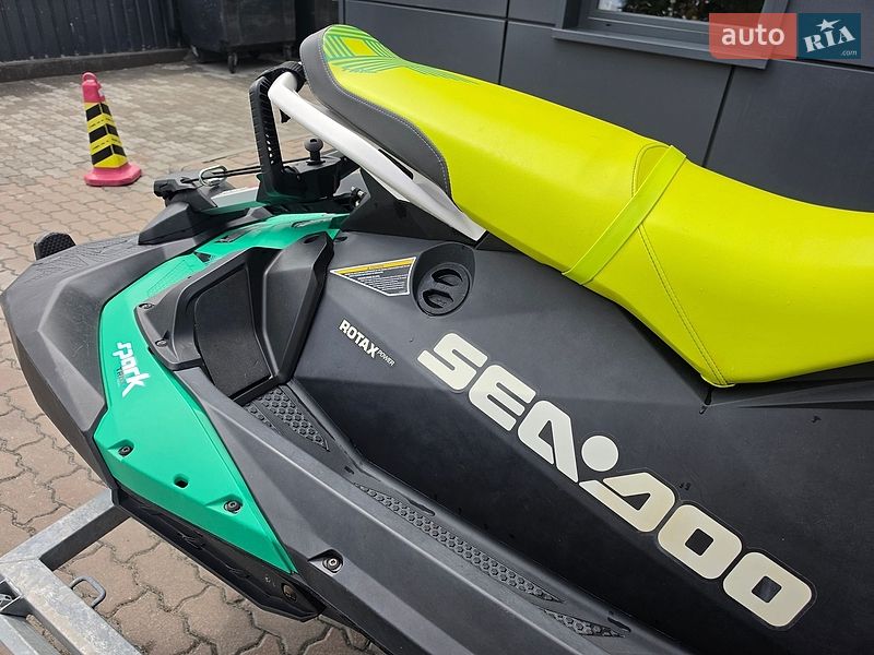 Гидроцикл спортивный BRP Spark 2020 в Киеве