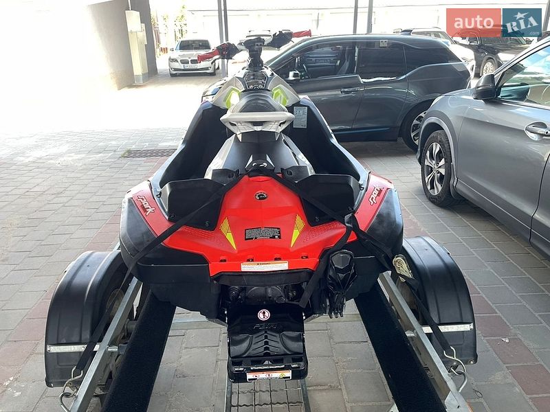 Гідроцикл спортивний BRP Spark 2020 в Житомирі