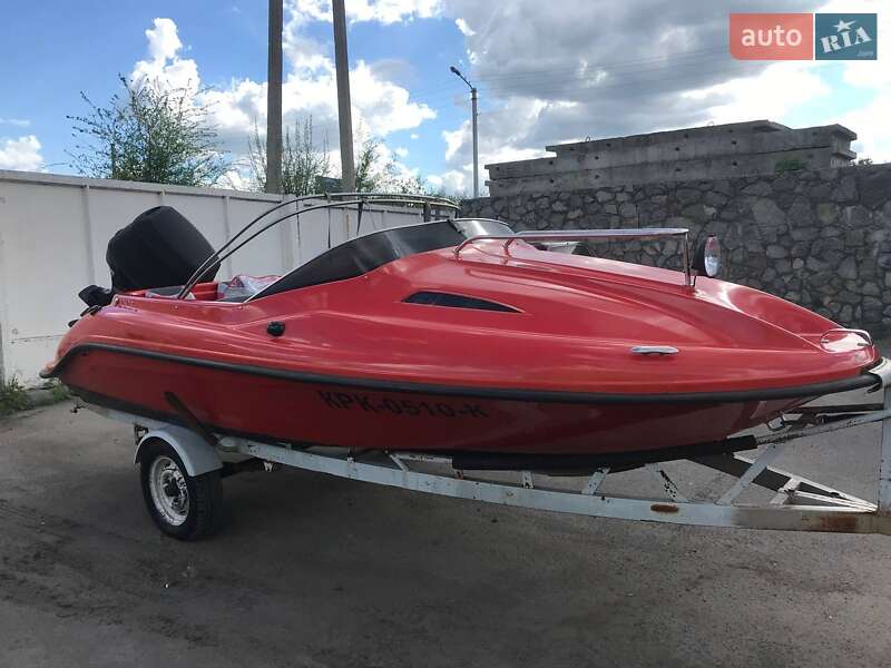 Катер BRP Speedster 2003 в Кременчуці