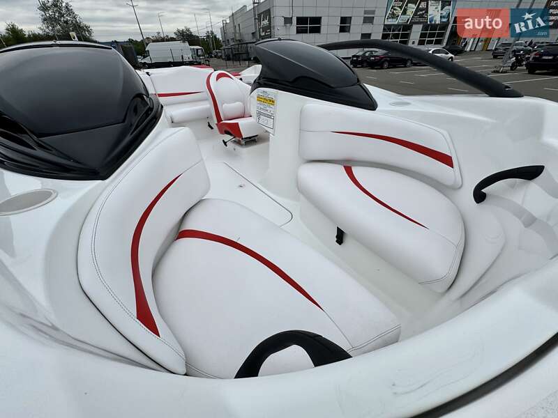 Катер BRP Speedster 2012 в Киеве