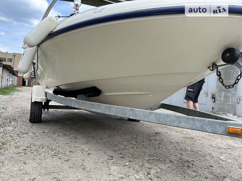 Катер BRP Sportster 2000 в Києві