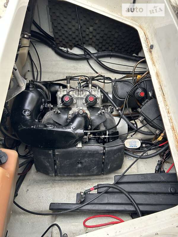 Катер BRP Sportster 2000 в Києві