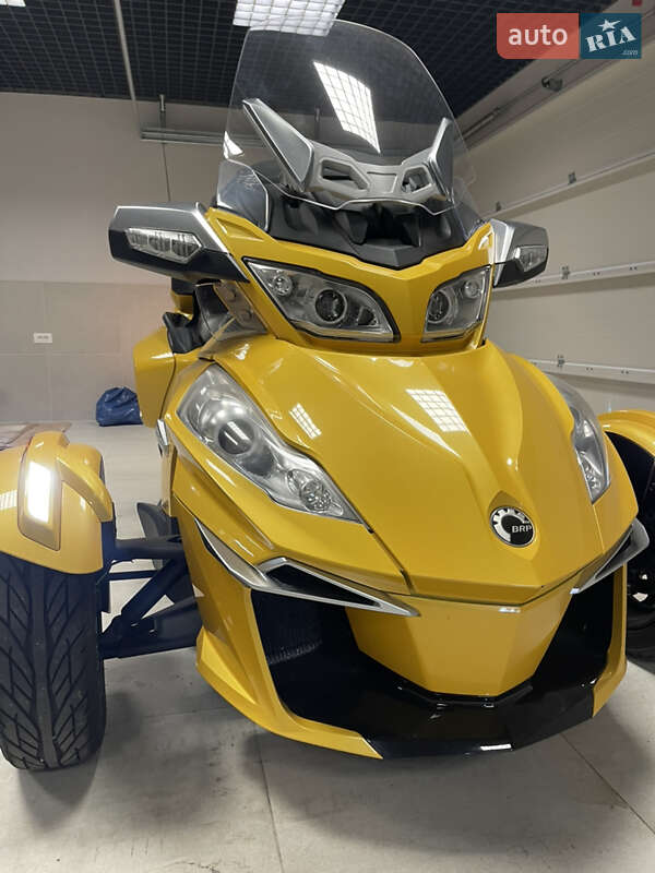 Трайк BRP Spyder 2015 в 