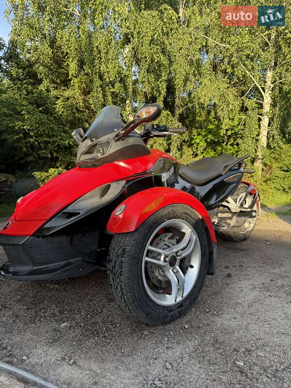 Трайк BRP Spyder 2008 в Калиновке