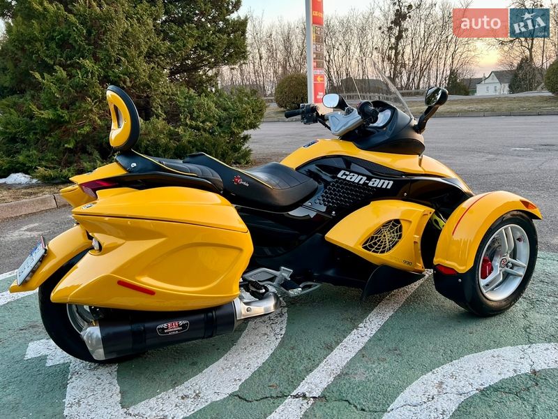 Трицикл BRP Spyder 2010 в Дубно