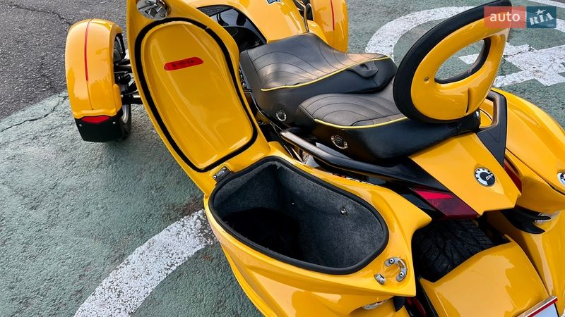 Трицикл BRP Spyder 2010 в Дубно