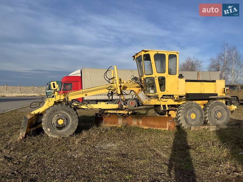 Автогрейдер Брянский Арсенал ДЗ 1992 в Могилев-Подольске