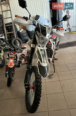 Мотоцикл Внедорожный (Enduro) BSE J3D 300 Enduro 2025 в 