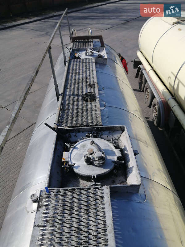 Цистерна полуприцеп BSLT ST-STC1 1986 в Кропивницком