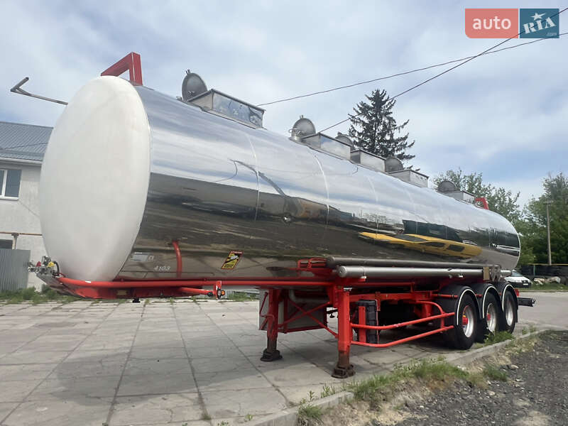 Цистерна напівпричіп BSLT ST-STC1 1994 в Луцьку