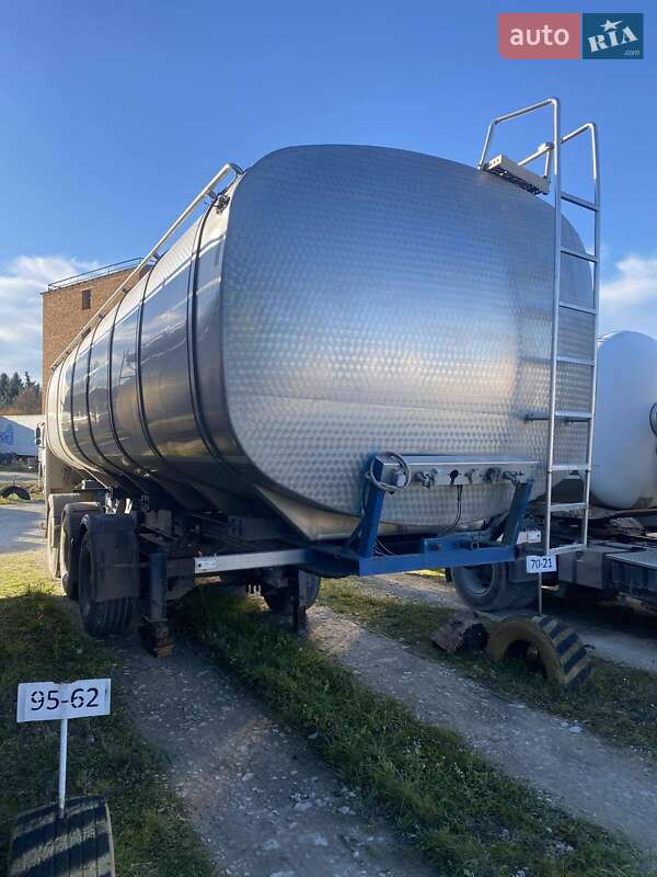 Цистерна напівпричіп BSLT STEA 2000 в Тернополі фото 3 Цистерна напівпричіп BSLT STEA 2000 в Тернополі