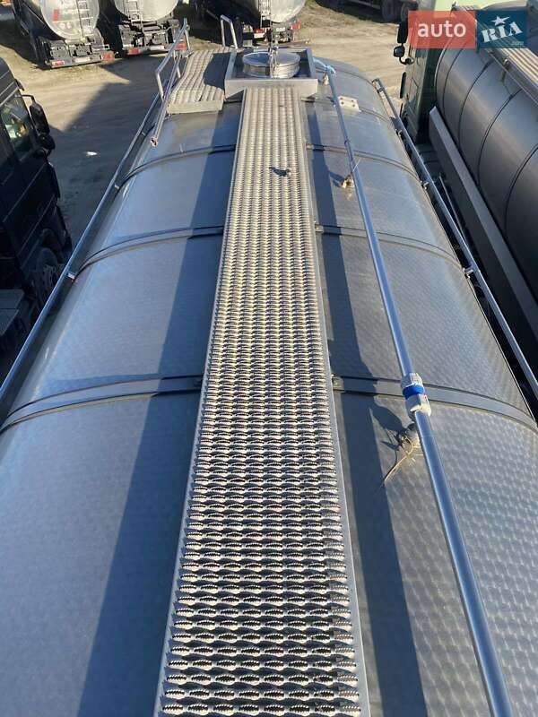 Цистерна напівпричіп BSLT STEA 2000 в Тернополі фото 23 Цистерна напівпричіп BSLT STEA 2000 в Тернополі